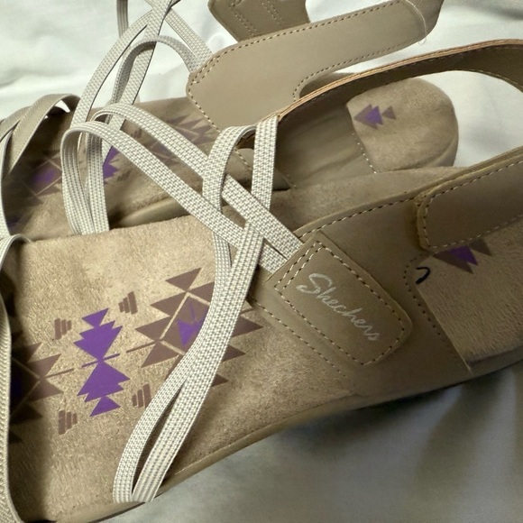 Skechers Women's Sandals in Taupe and Light Gray - Picture 4 of 8